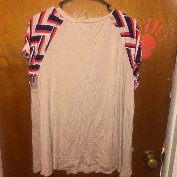 Emerald size 2X cream shirt with chevron sleeves - Picture 5 of 5